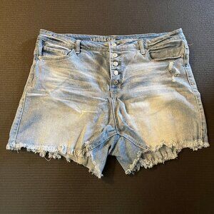 Vanilla Star Size 18W Distressed Denim Shorts